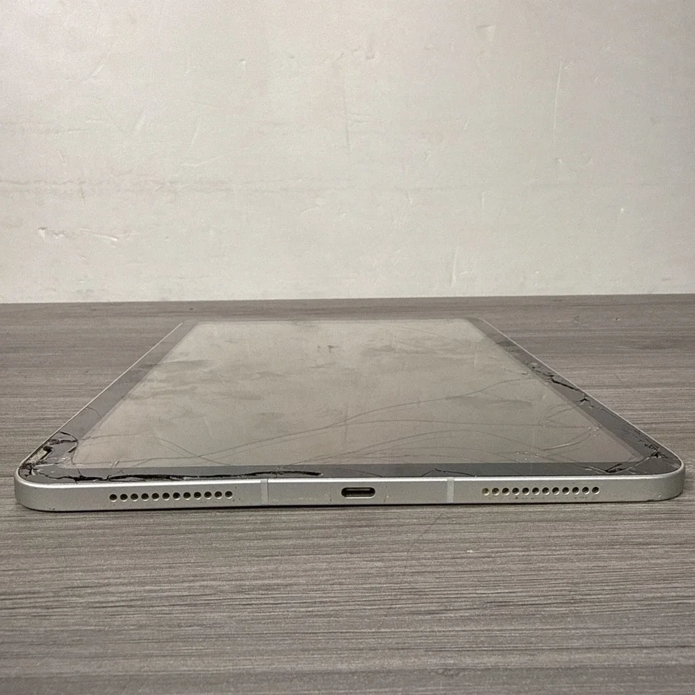 Apple iPad 10th Gen A2757 64GB Unlocked Wifi Cellular Bad Display and No Power